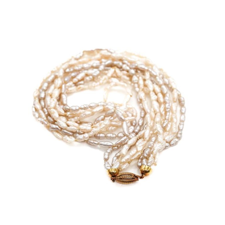 Rice Pearl Necklace