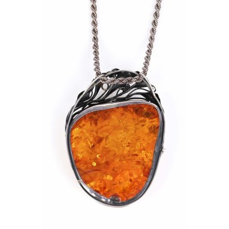 Golden Glow Elegance Amber Pendant Necklace