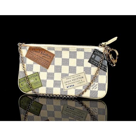 Louis Vuitton 'Milla MM' Pouchette