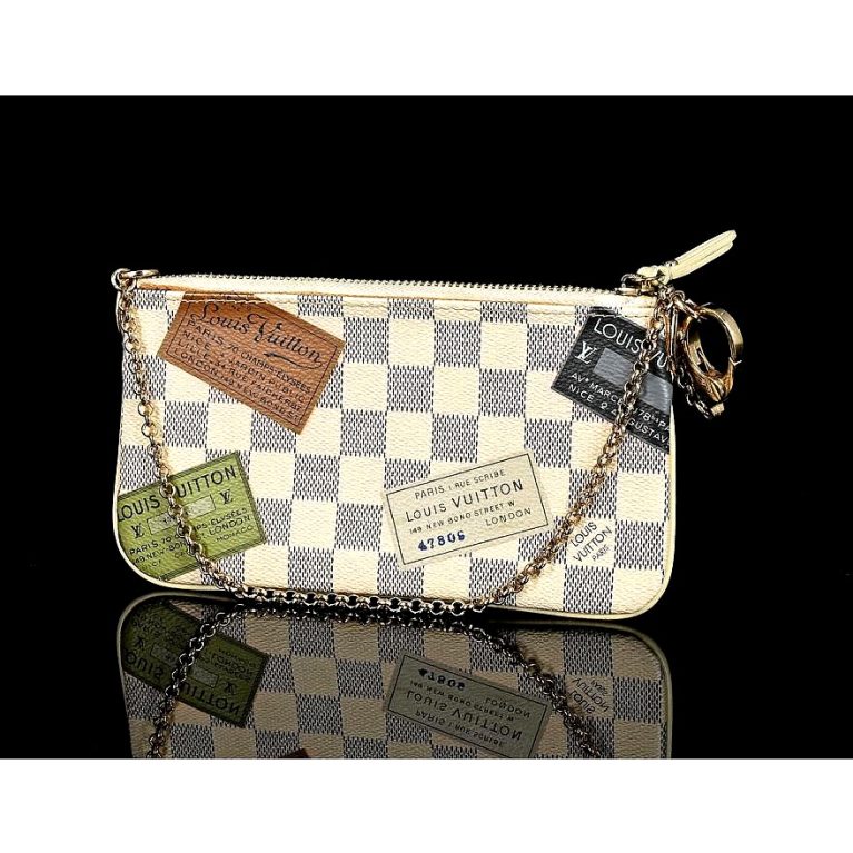 Louis Vuitton 'Milla MM' Pouchette