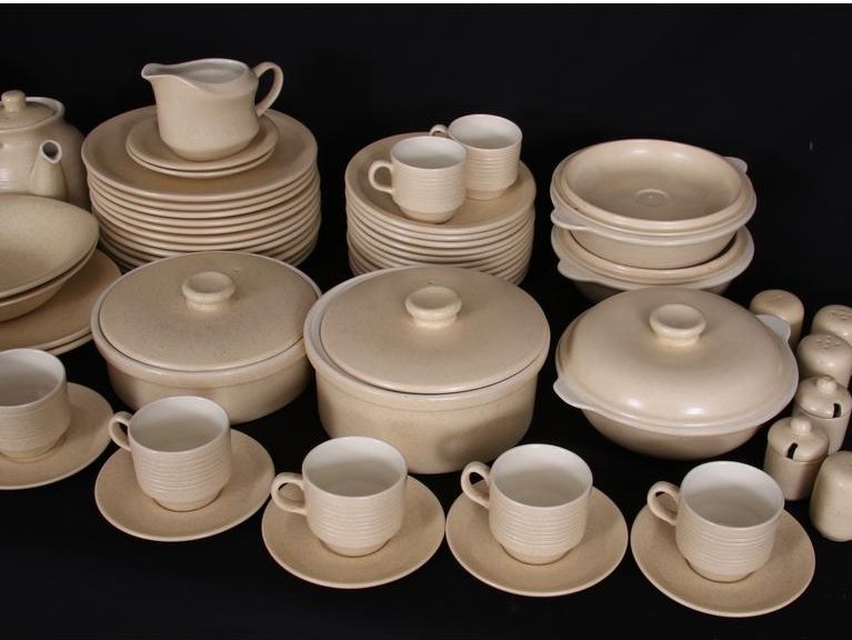 Willsgrove Dinner Service